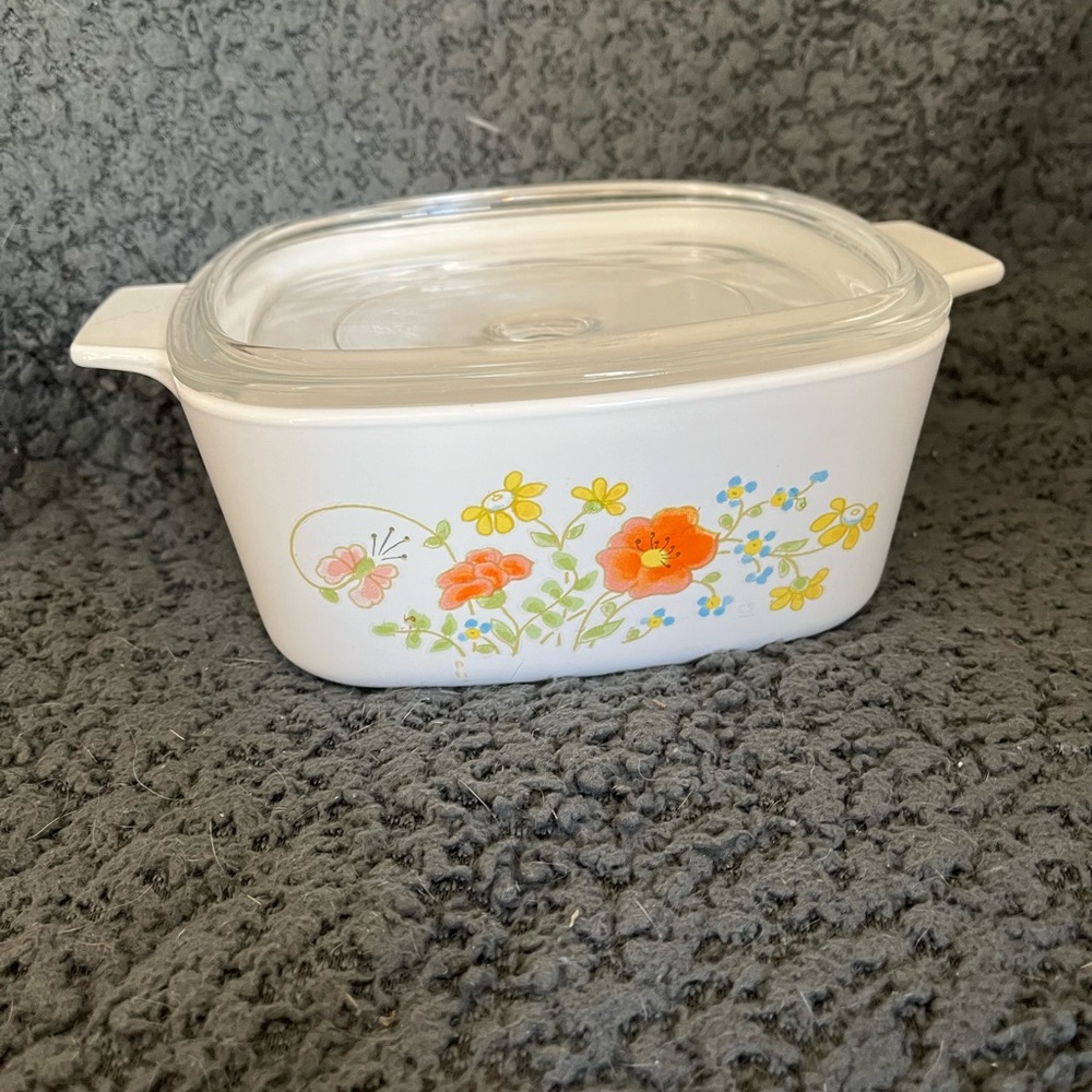 "Wildflower"  2L / 2QT Square Casserole with Lid by CORNING